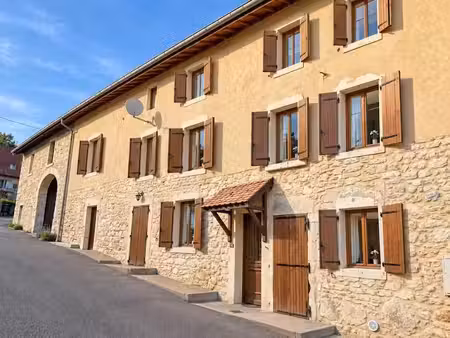 location maison 4 pièces 146.57 m² à creys-mépieu (38510)  895 €