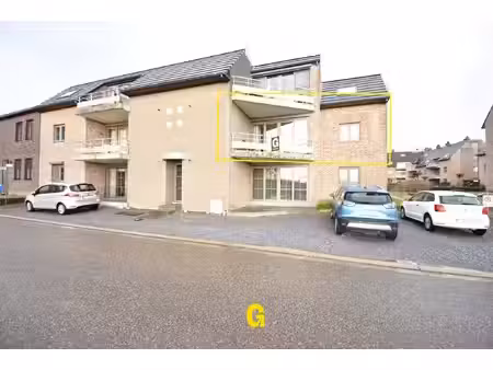 ruim en degelijk appartement met twee slaapkamers  garage en kelderberging