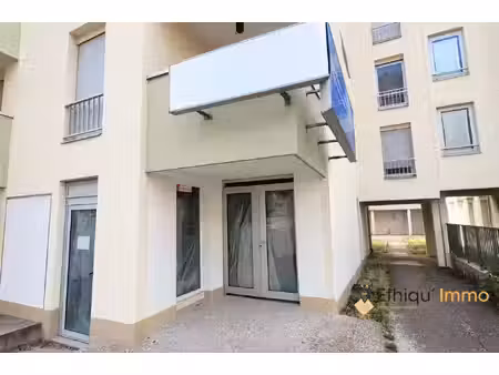 local commercial 105 m² – centre-ville de chaumont
