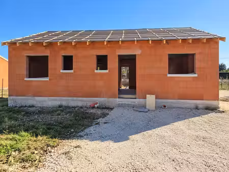 maison neuve 3 chambres : livrée entièrement achevée  prête à vivre