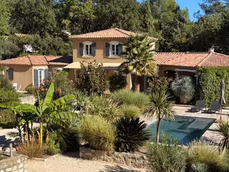 villa d'exception 172 m² - piscine - terrain arboré de 2 000 m²