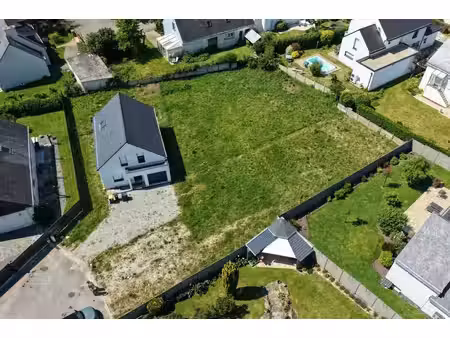 terrain viabilisé de 523 m² à vannes
