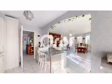 vente appartement 3 pièces 77 m² à bron (69500)  355 000 €