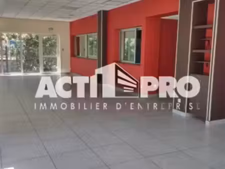 location local commercial 365m2 perpignan 66000 - 3515 € - surface privée