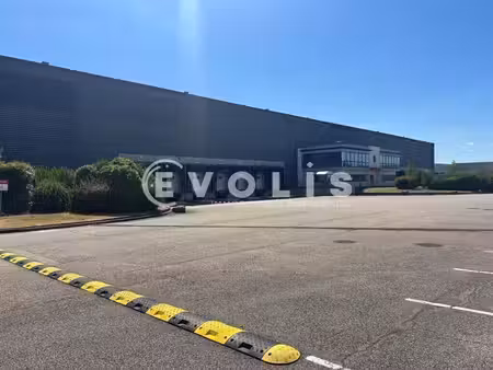 location entrepôt genas 69740 4535m² à 21112m²