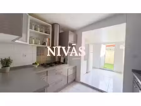 maison de plain-pied – 4 chambres – cour – gros potentiel à goussainville