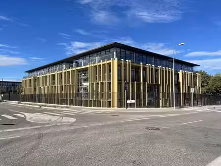 location bureaux aix en provence 13290 516m²