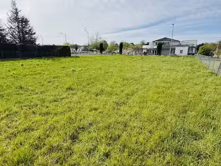 vente terrain 743 m² saint-georges-des-coteaux (17810)