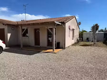 location maison 4 pièces 74 m² à vayres (33870)  1 100 €