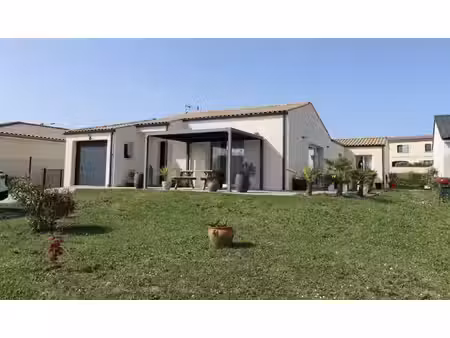 vente maison 5 pièces 119 m² semussac (17120)