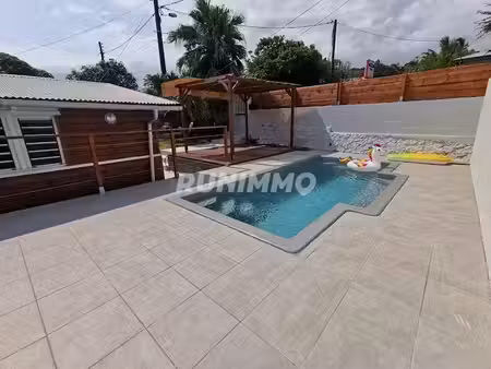 location maison 4 pièces 88 m² à saint pierre (97410)  1 653 €