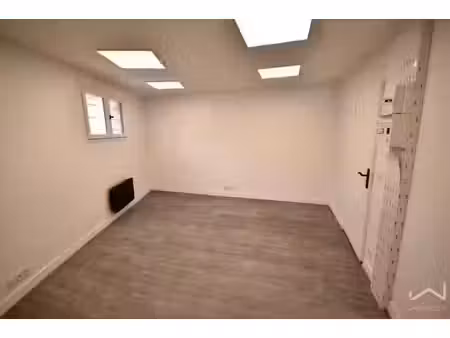 location locaux professionnels 0 pièces 20 m² à limay (78520)  420 €