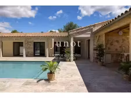 maison de prestige de 158 m2 en vente maussane  france