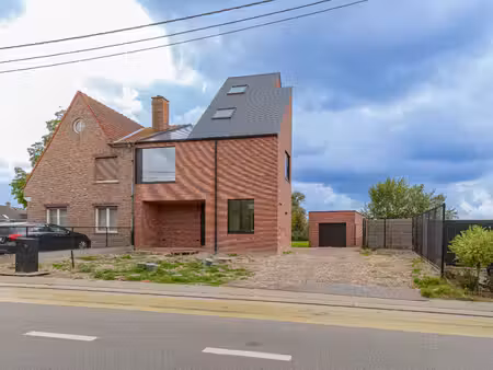 huis te koop in buggenhout met 4 slaapkamers