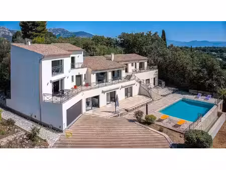 la gaude – villa de prestige • 326 m² • 2 400 m² de terrain • piscine