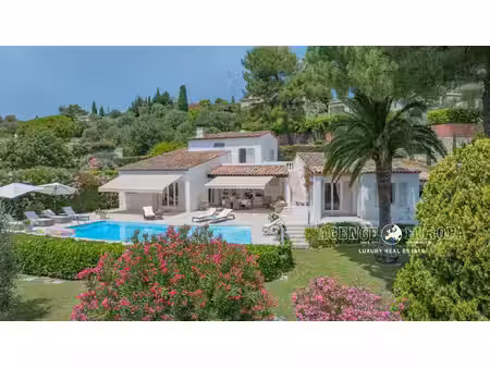 mougins - ravissante villa provencale - vue village