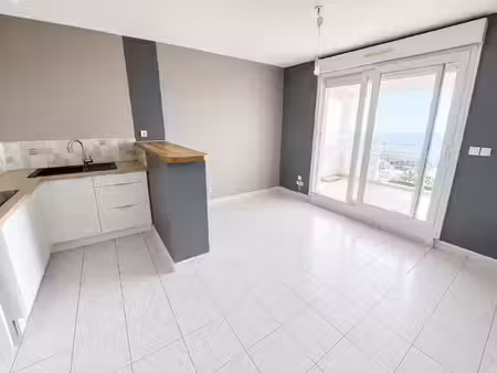 location appartement 2 pièces 38m² st denis 97490