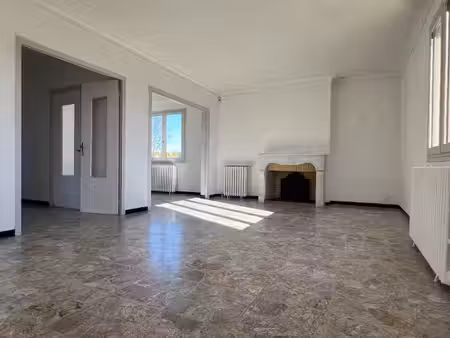 villa spacieuse de 188 m2 avec jardin à pont-saint-esprit