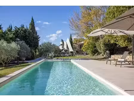 maison de luxe de 12 pièces en location à maussane  france