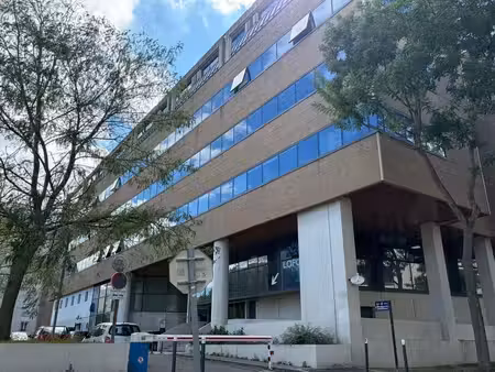 location bureaux 90m²