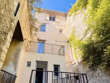 maison de village à châteauneuf-grasse (06740)