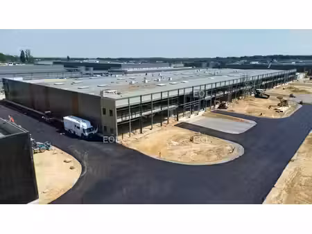 vente local d’activités croissy beaubourg 77183 373m²