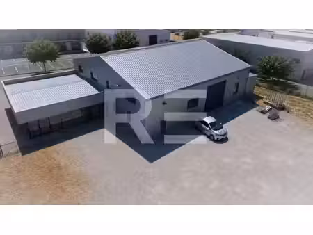 vente locaux professionnels 5 pièces 500 m² à calvisson (30420)  950 000 €