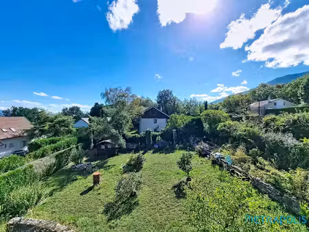 t3 58m² à personnaliser avec balcon  cave et 2 stationnements