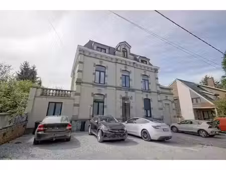 appartement une chambre avec jardin commun!