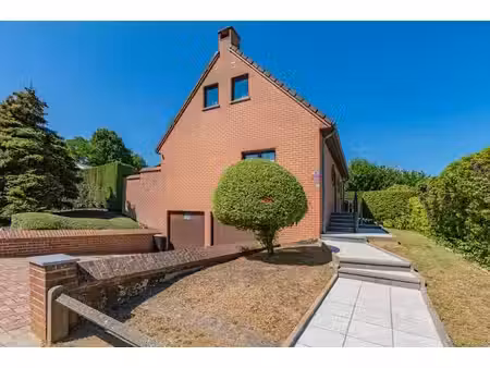 maison rénovée avec situation idéale à alsemberg!