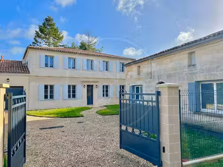 maison de village proche de saint-emilion et libourne