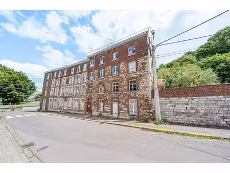 immeuble de 2 appartements en ordre urbanistique