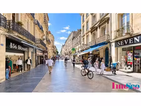 location local commercial