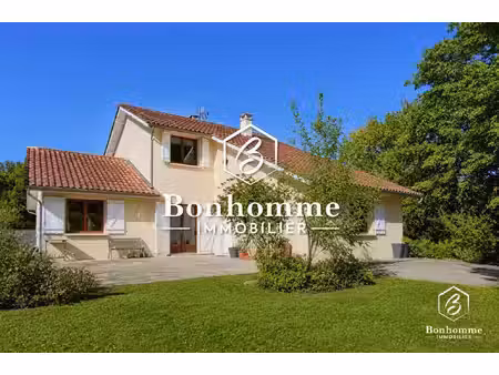 maison 7 pièces 164 m² - saint-morillon