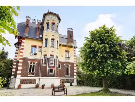 villa de luxe à vendre dans le quartier le vieux-saint-maur
