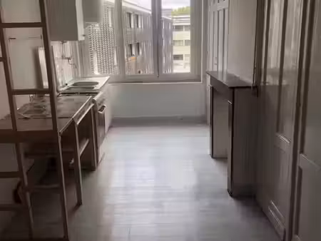 location appartement 2 pièces 50 m² à lille (59000)  760 €