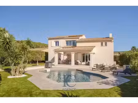 vente maison 6 pièces 160 m² à sanary-sur-mer (83110)  1 207 500 €