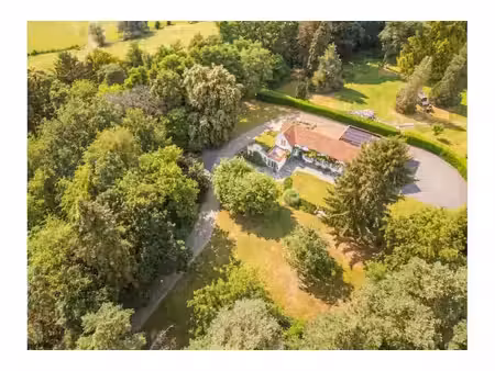 villa à vendre avec garage et terrasse   braine-l'alleud (vbe64301)