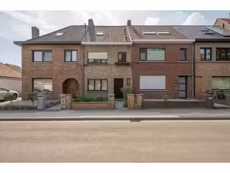 centraal gelegen én energiezuinige gezinswoning met 3 sla...