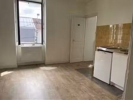 location appartement 2 pièces à limoges (87000) : à louer 2 pièces / 35m² limoges