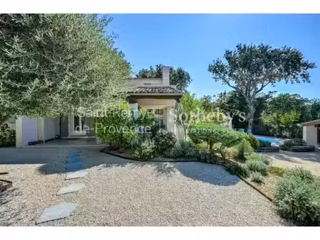 maison de luxe à vendre à maussane-les-alpilles