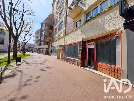 vente commerce 45 m² maurepas (78310)