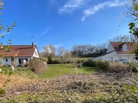 terrain constructible 900 m² – saint-aubin – 110 000