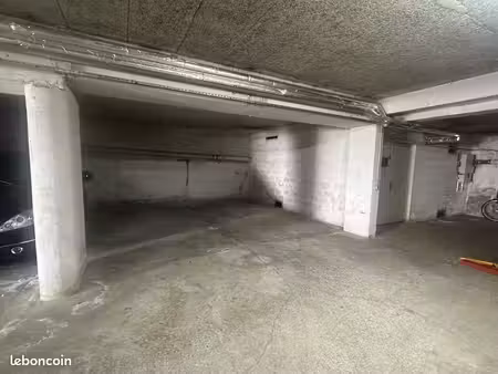 2 places de parkings en sous sol