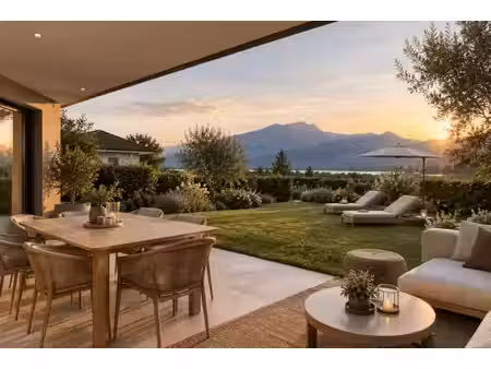 maison de luxe à vendre à sévrier