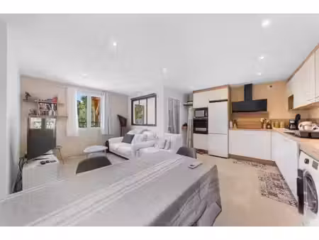 duplex 48 50m2 2 pièces refait à neuf