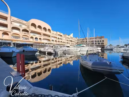 à vendre – appartement t3 98 m² avec terrasse et 2 garages – port d’hyères 83400