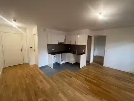 appartement récent 2 pièces à louer