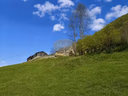 ferme montagnarde en pierres