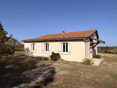 maison de campagne avec deux chambres  grange et vue